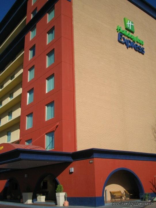 Express El Paso-central By Ihg Hotel El Paso